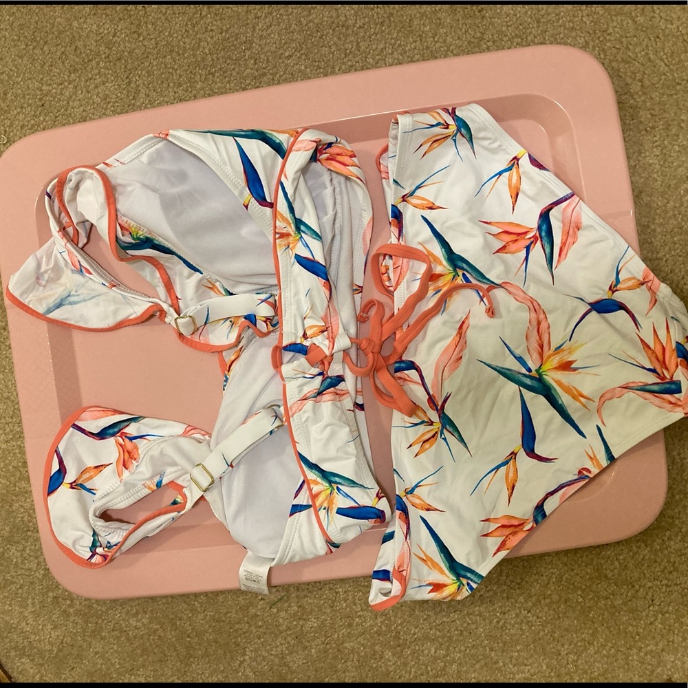 🛍️3/$12 Time and True Women’s 2 piece swimsuit - Picture 7 of 7
